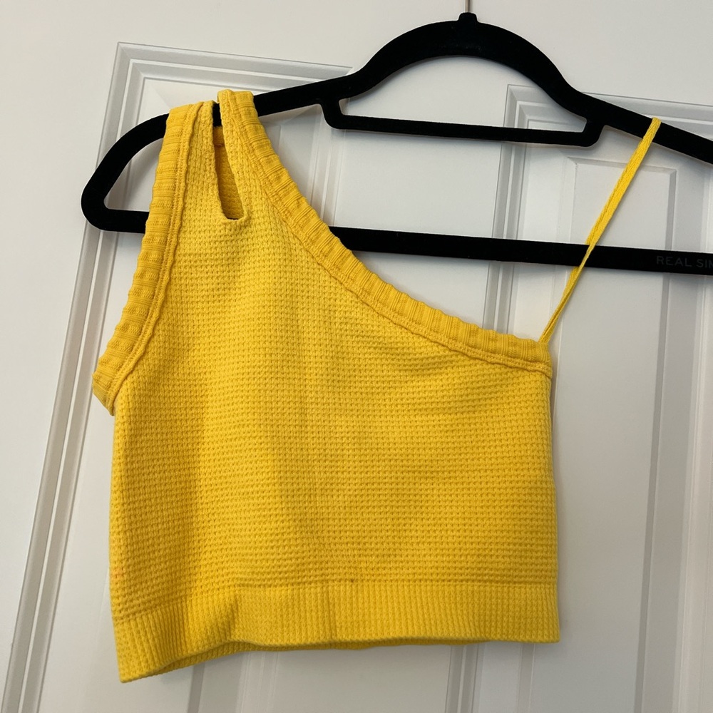 Urban Outfitters one shoulder yellow top!